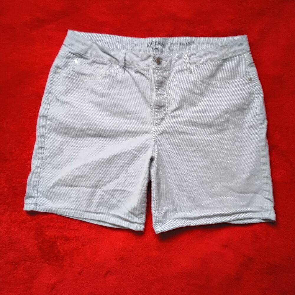 Blue Stripe Mid Rise Bermuda Shorts Riders by Lee Women Sz 12 Nautical Coastal